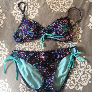 NWT Lilly Pulitzer Girls Mora Bikini Swimsuit Lovers Coral Multi Sz 3